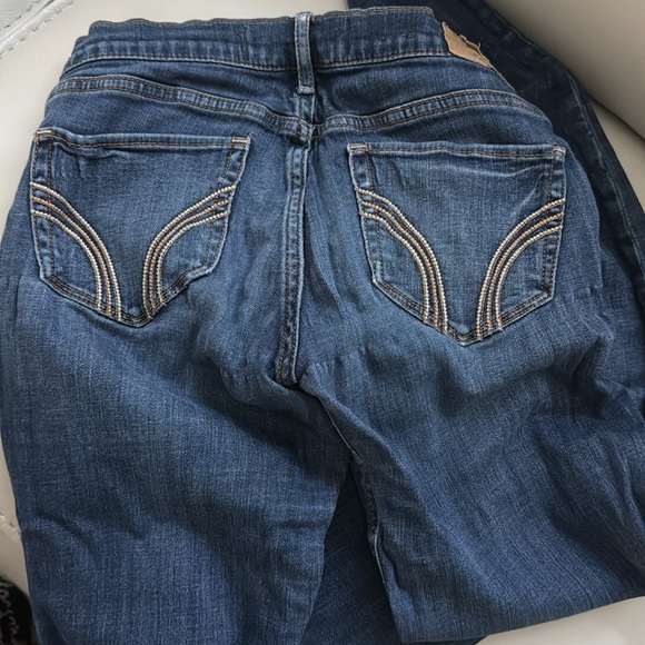 Hollister Jeans - Picture 3 of 3